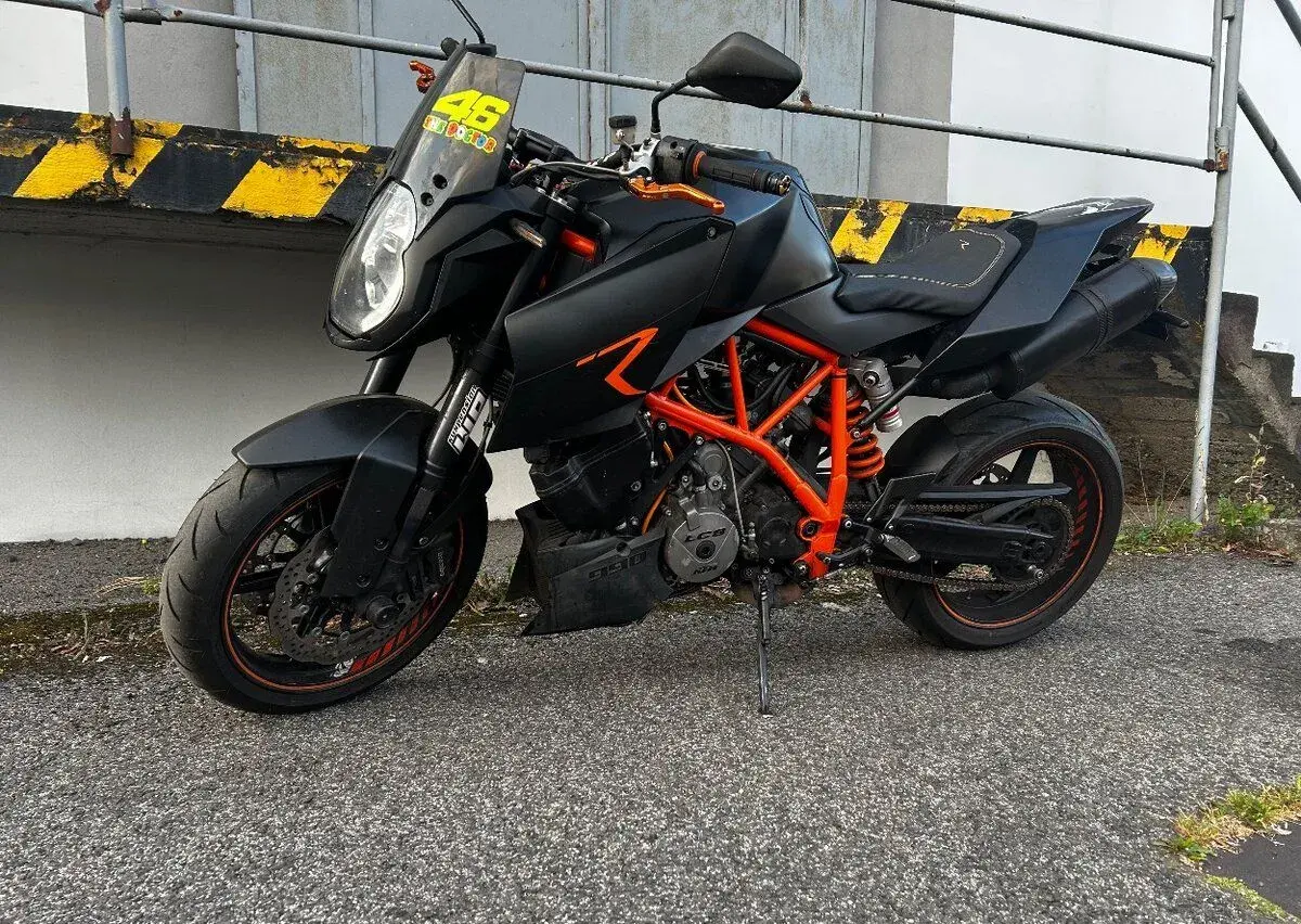 KTM-SuperDuke990R