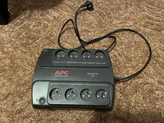 Záložní zdroj APC Black UPS ES-700