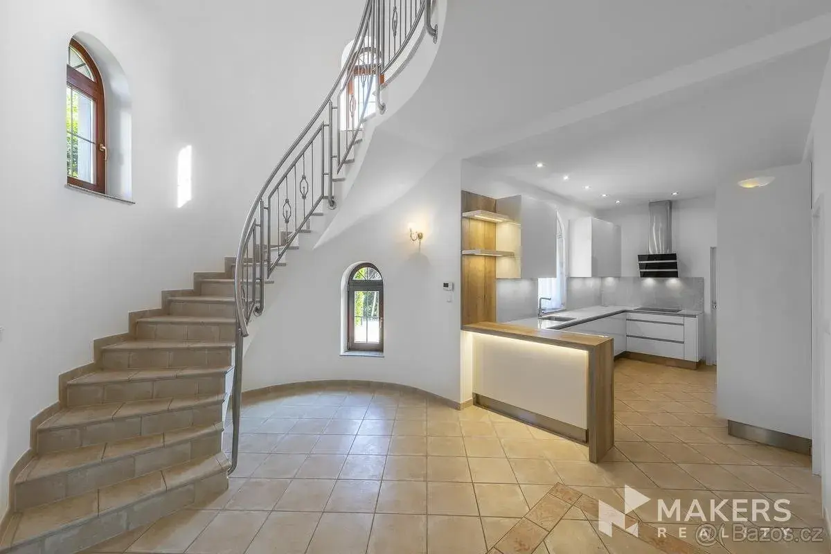 Pronájem vily, 254 m², Praha 6 - Nebušice, Nebušická