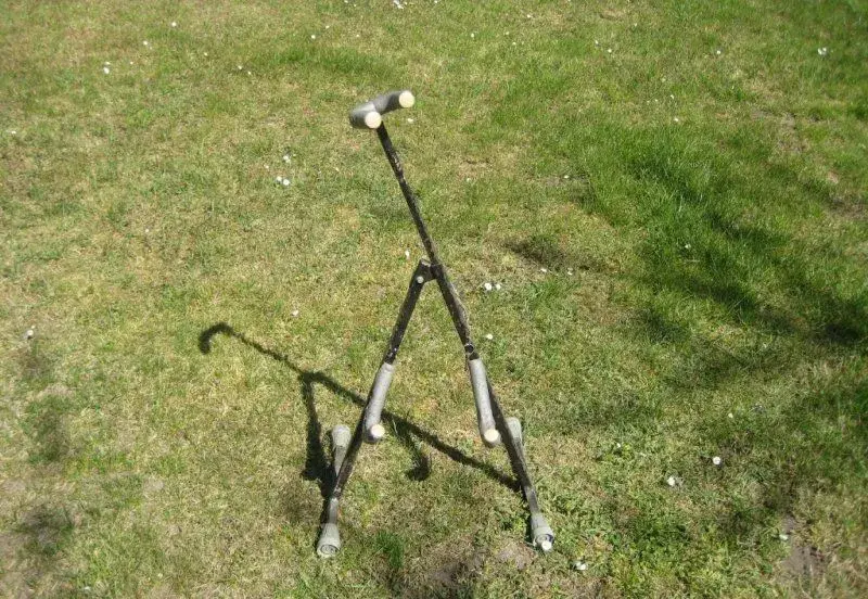 Stojan pro kytaru