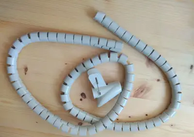 Organizér kabelů, šedý, délka 150 cm