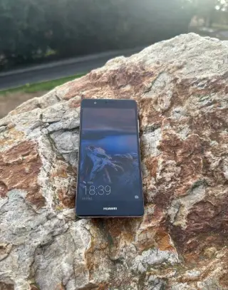 Huawei P9 (model EVA-L19)