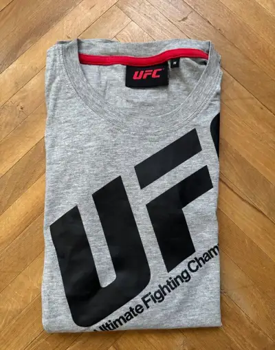 Pánské tričko UFC Celio – vel. M