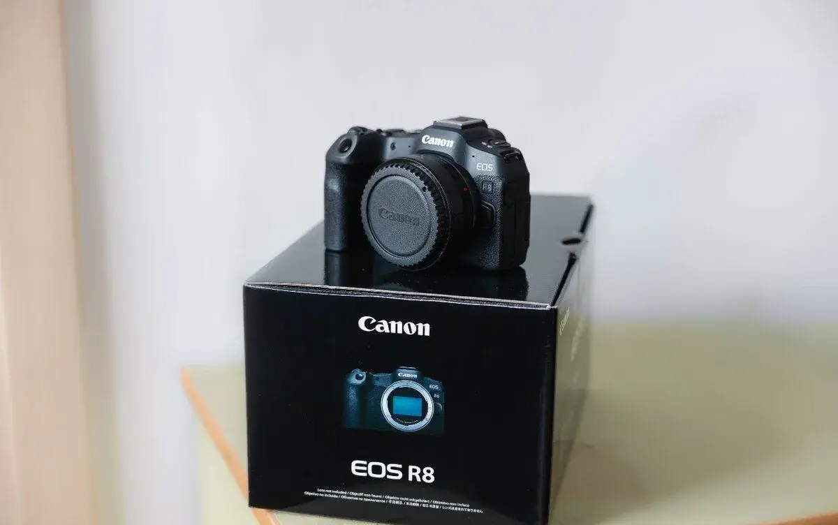 Canon EOS R8 + Adaptér | STAV | ZÁRUKA