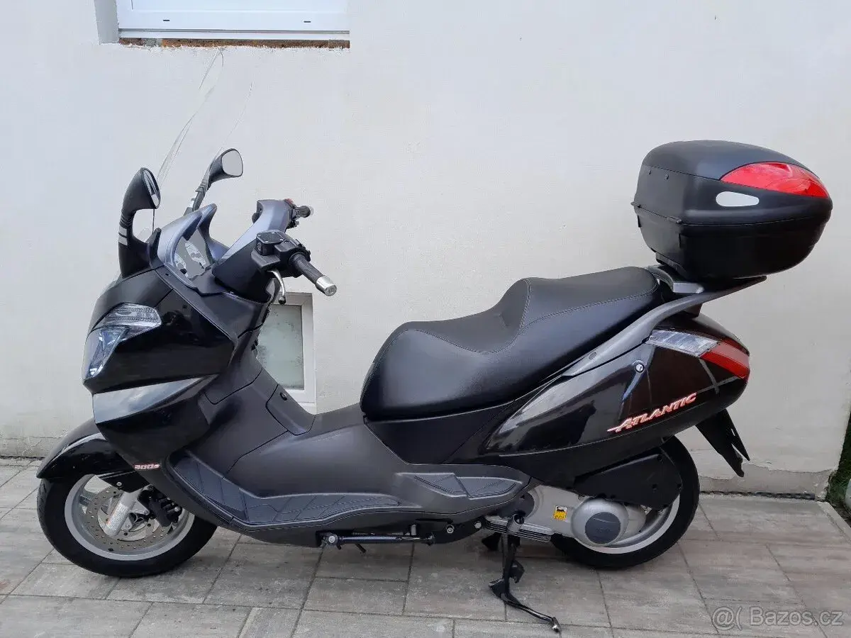 Aprilia Atlantic 300ie, 2011, 24tis.km, výborný stav