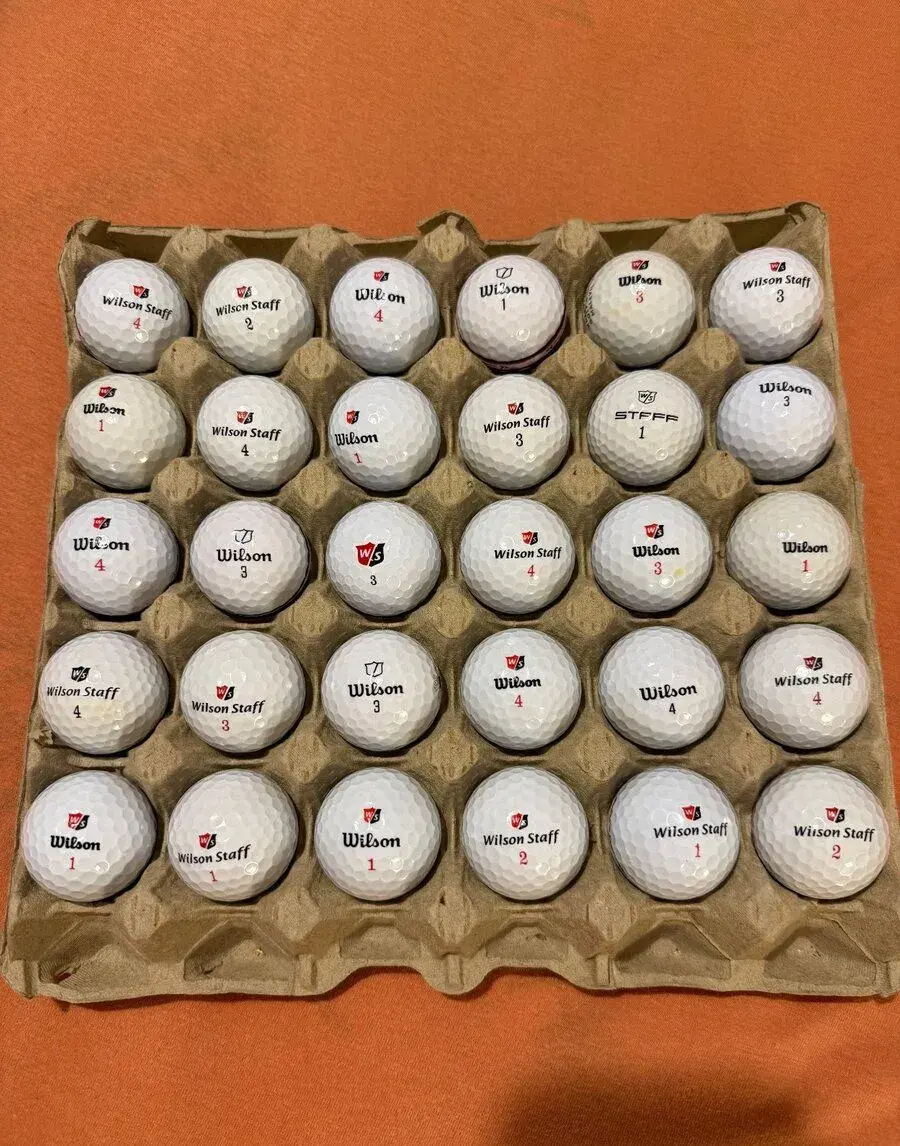Použité golfové míčky značky WILSON