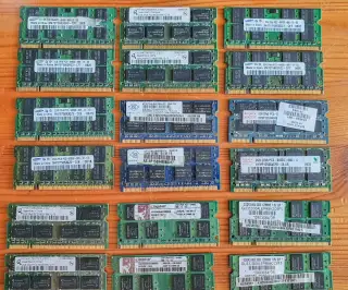 Funkční ddr2 2gb moduly do Notebooku. Pár : 300kč