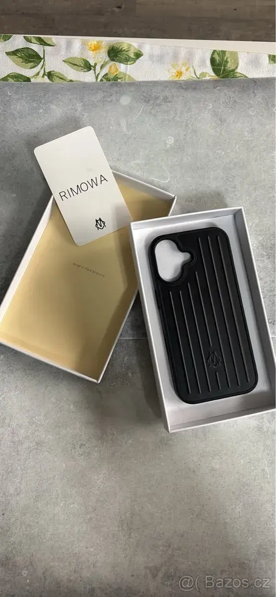 RIMOWA kryt na iPhone 17 Pro Black – nový, originál