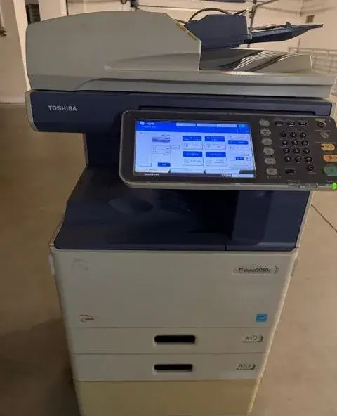 Toshiba e-STUDIO 2050C-barevná A3/A4 kopírka + tonery