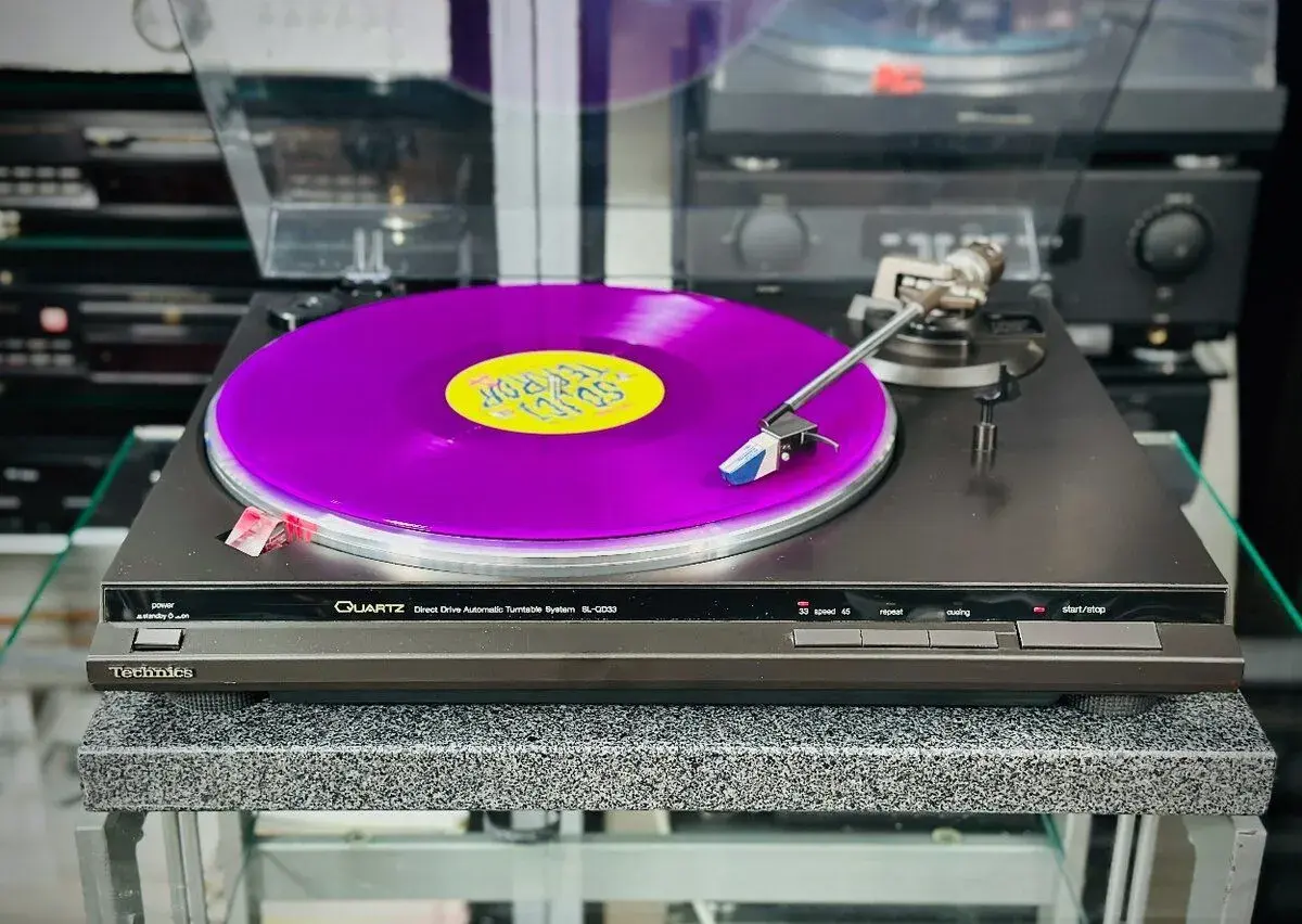 TECHNICS SL-QD33 (r.1987) direct-drive, quartz, automat
