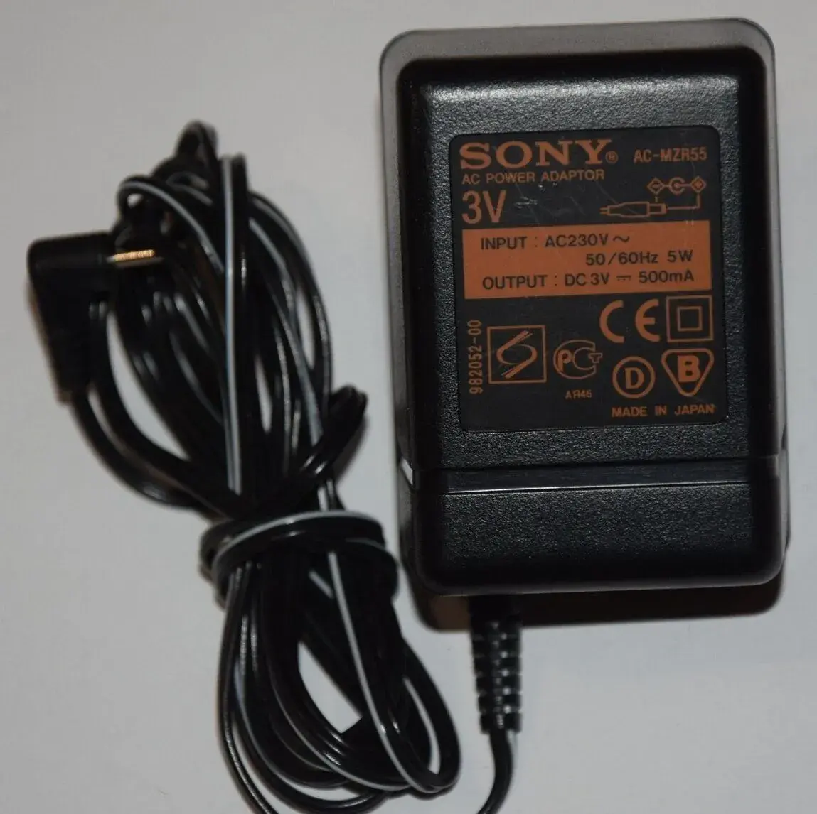 Nabíjecí adaptér pro minidisc SONY 3V