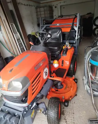 Zahradní traktor sekačka KUBOTA G26 HD - PROFESSIONAL