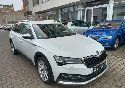 Škoda Superb – 2023, 148 994 km
