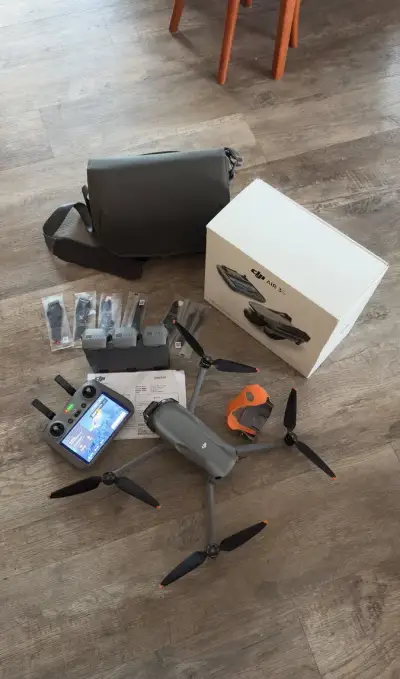 REZERVACE DJI Air 3S Fly More Combo RC2 – stav