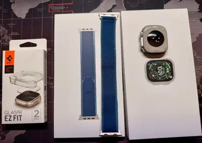 Apple Watch Ultra 3 – přírodní titan, modrý Trail Loop, 100%