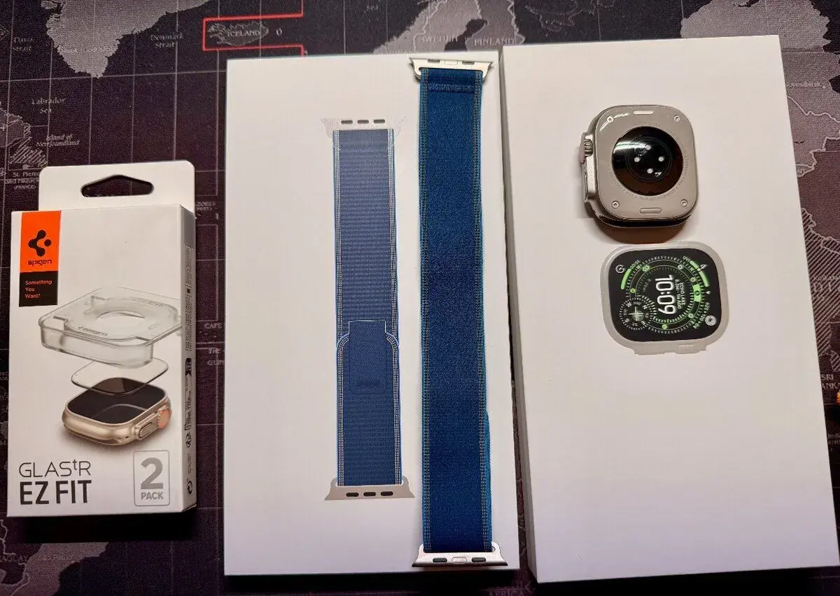 Apple Watch Ultra 3 – přírodní titan, modrý Trail Loop, 100%