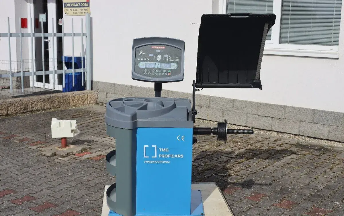 Plně automatická vyvažovačka s laserem