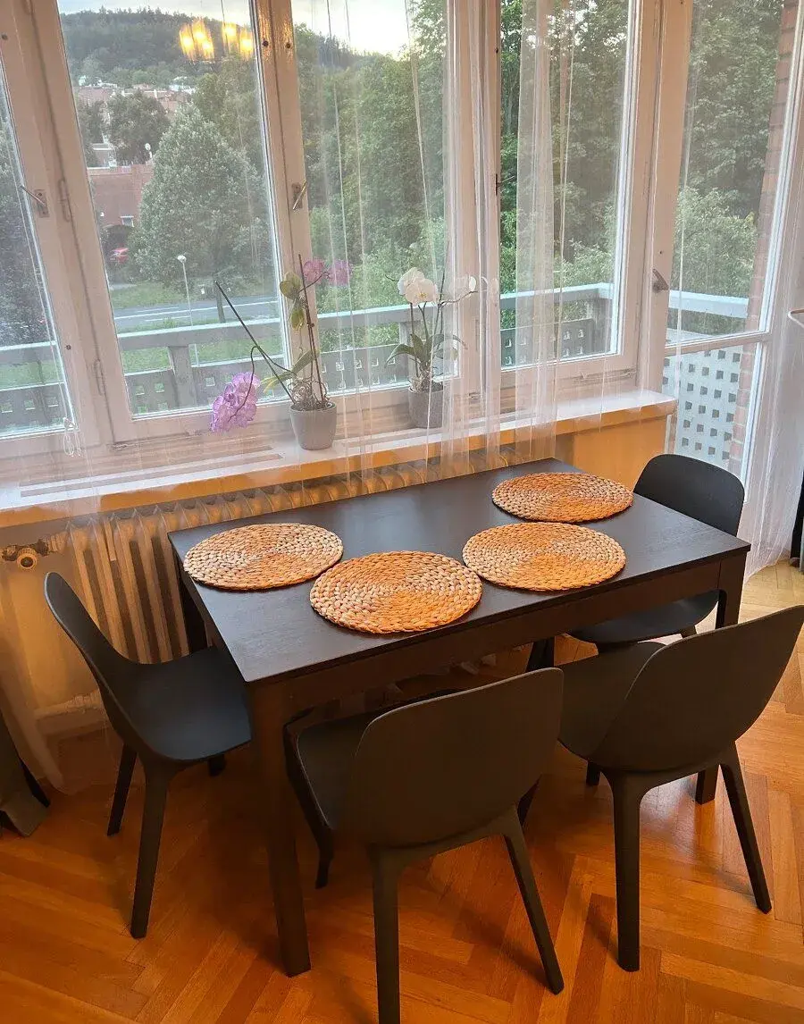 Jídelní set IKEA: Rozkládací stůl EKEDALEN + 4x židle ODGER