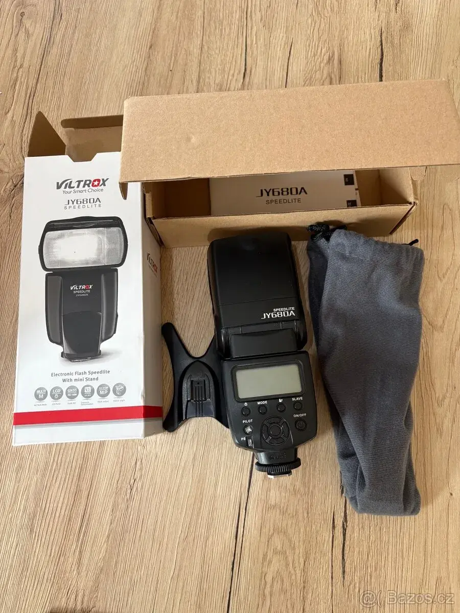 VILTROX blesk JY-680A