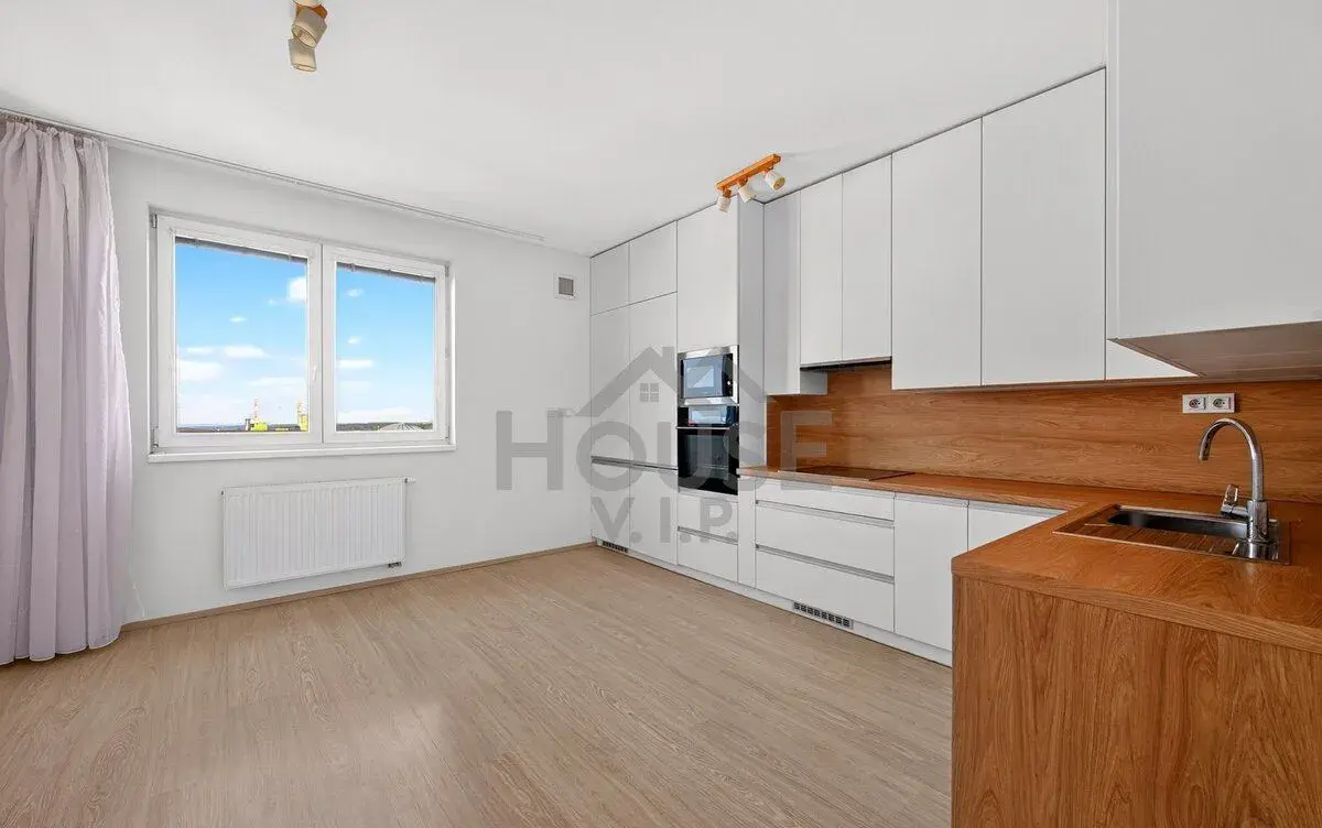 Prodej bytu 3+kk s balkonem, ev.č. 02072