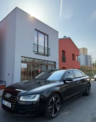 Audi A8 – 2016, 164 000 km