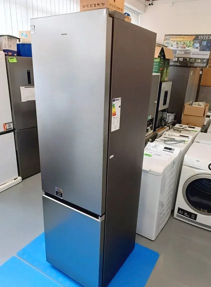 Nová lednice SAMSUNG 203 cm, NoFrost, ZÁRUKA