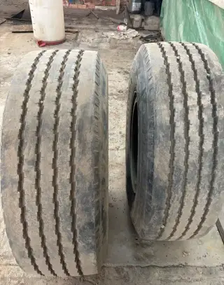 365/80R20 2ks kol (nepíchnutelné)