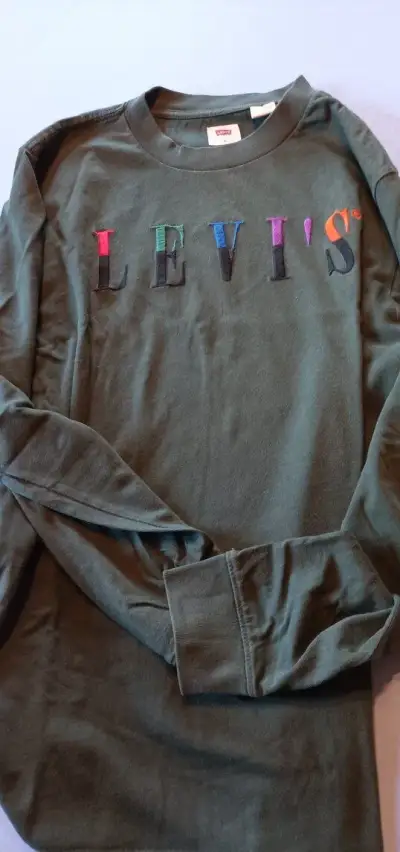 Levis mikina vel. L