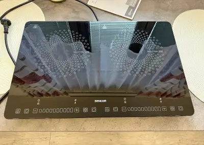 Indukční vařič Sencor SCP 4501BK