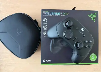 Razer Wolverine V3 Pro Black