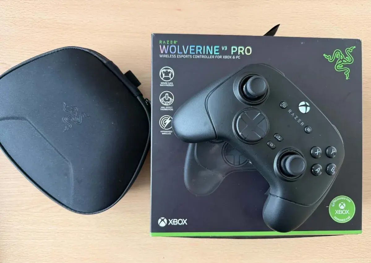 Razer Wolverine V3 Pro Black