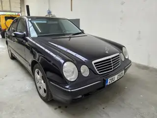 Mercedes-Benz W210 – 2002