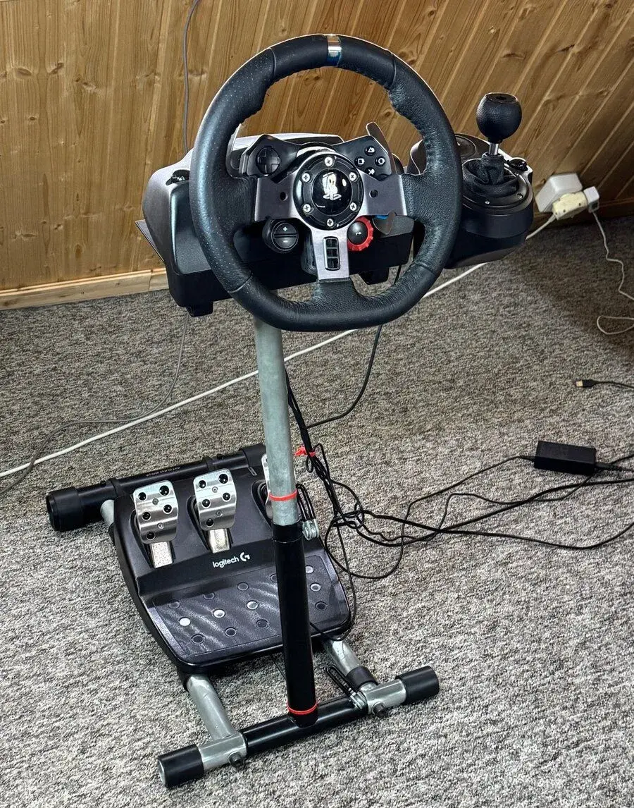 Logitech g29 + řadící páka + ruční brzda