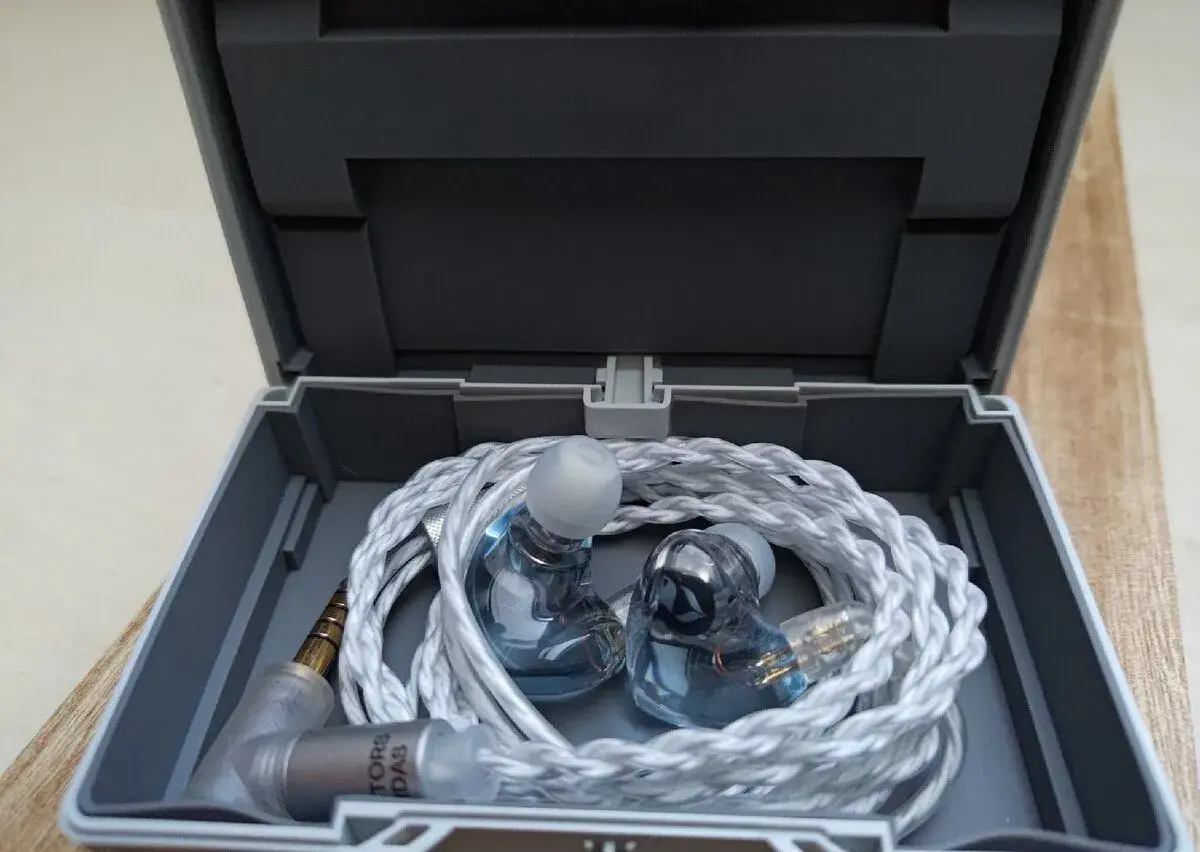 IEM Dita audio Project M2