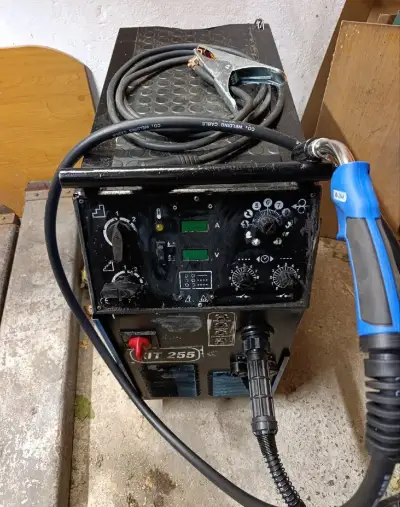 Svářečka CO2 Kit 255 280A
