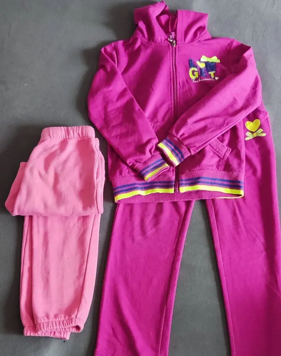 H&M tepláky vel. 134 cm (8-9 let) + tepl. souprava
