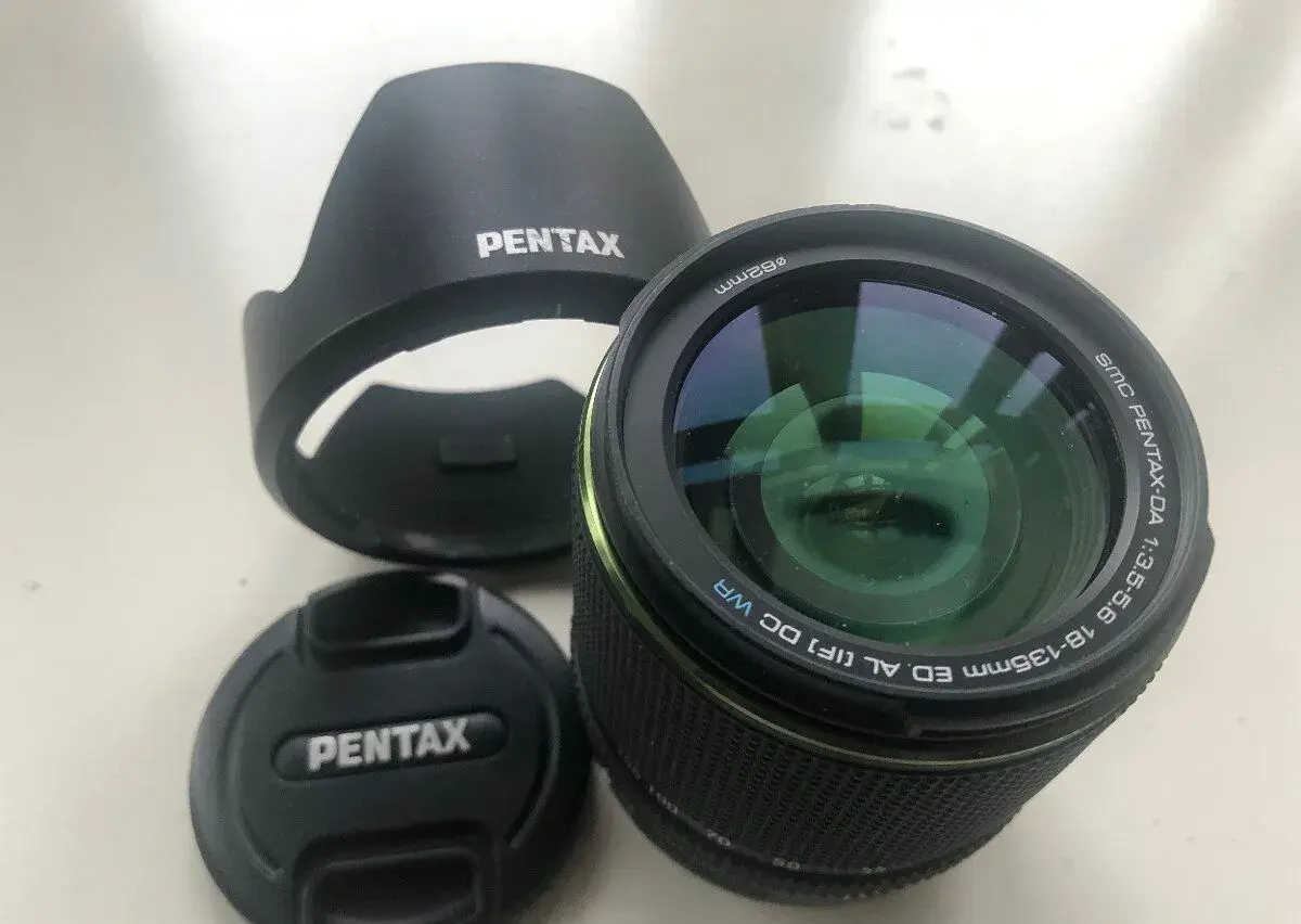 Pentax smc DA 18-135 mm F 3,5-5,6 ED Al (IF) DC WR