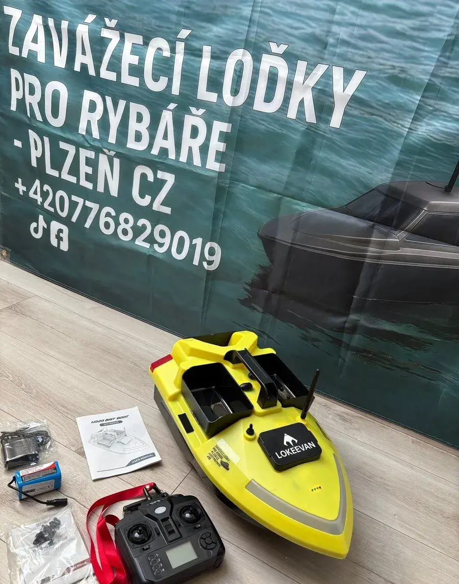 Tříkomorová zavážecí loďka V020 s GPS