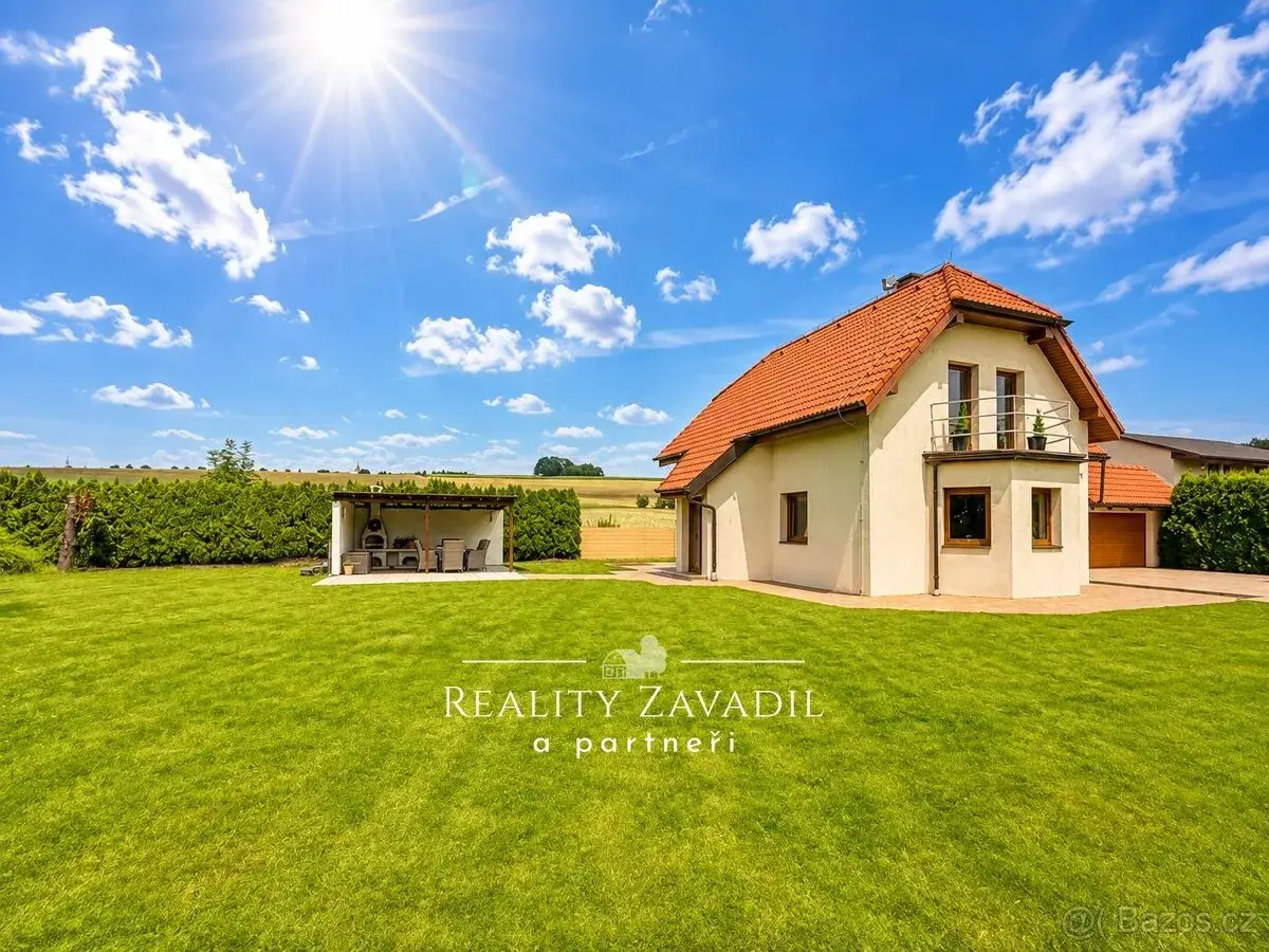 Prodej rodinného domu 155 m², Všestary - Rozběřice