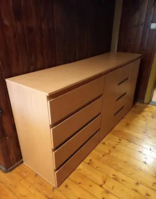 komoda složená ze 2ks