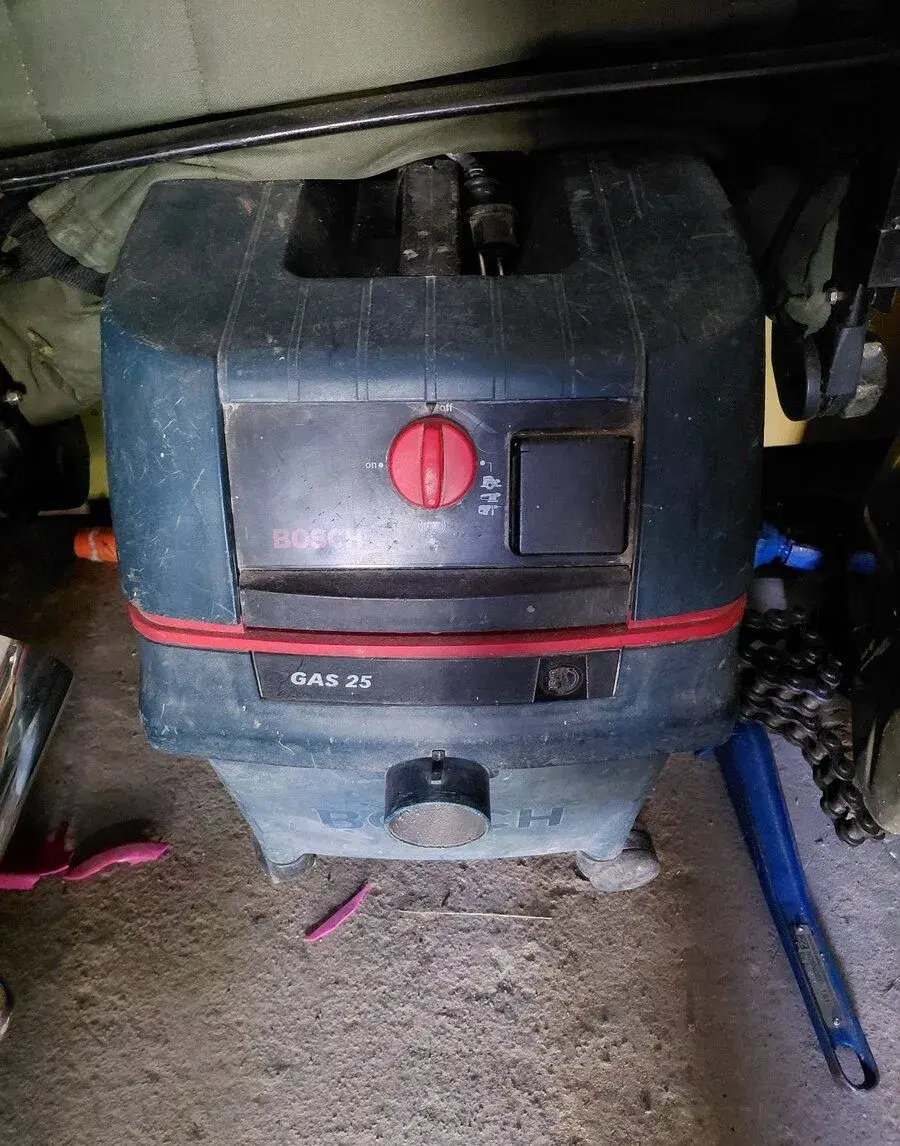 Průmyslový vysavač Bosch gaz 25