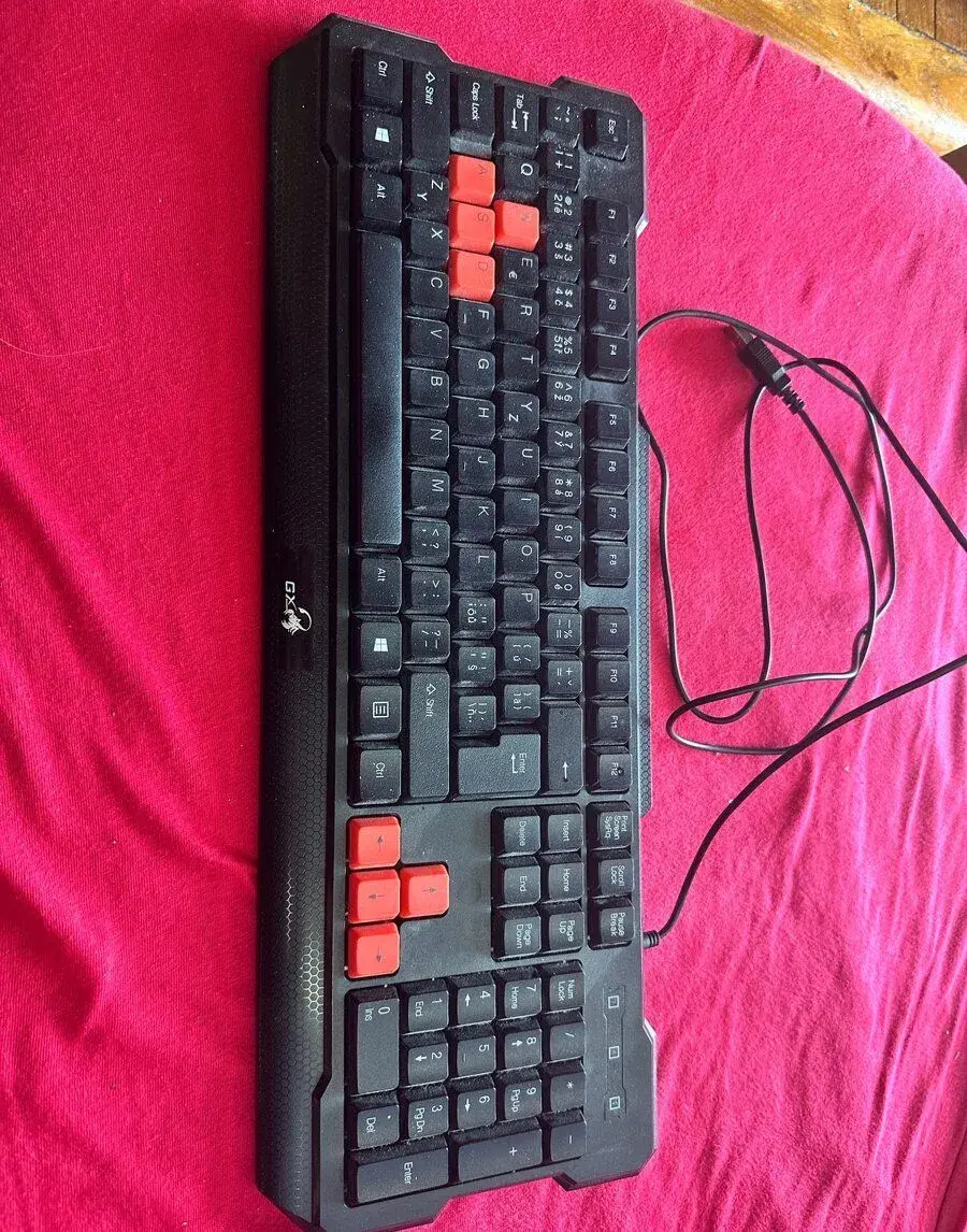 Herní klávesnice Genius scorpio