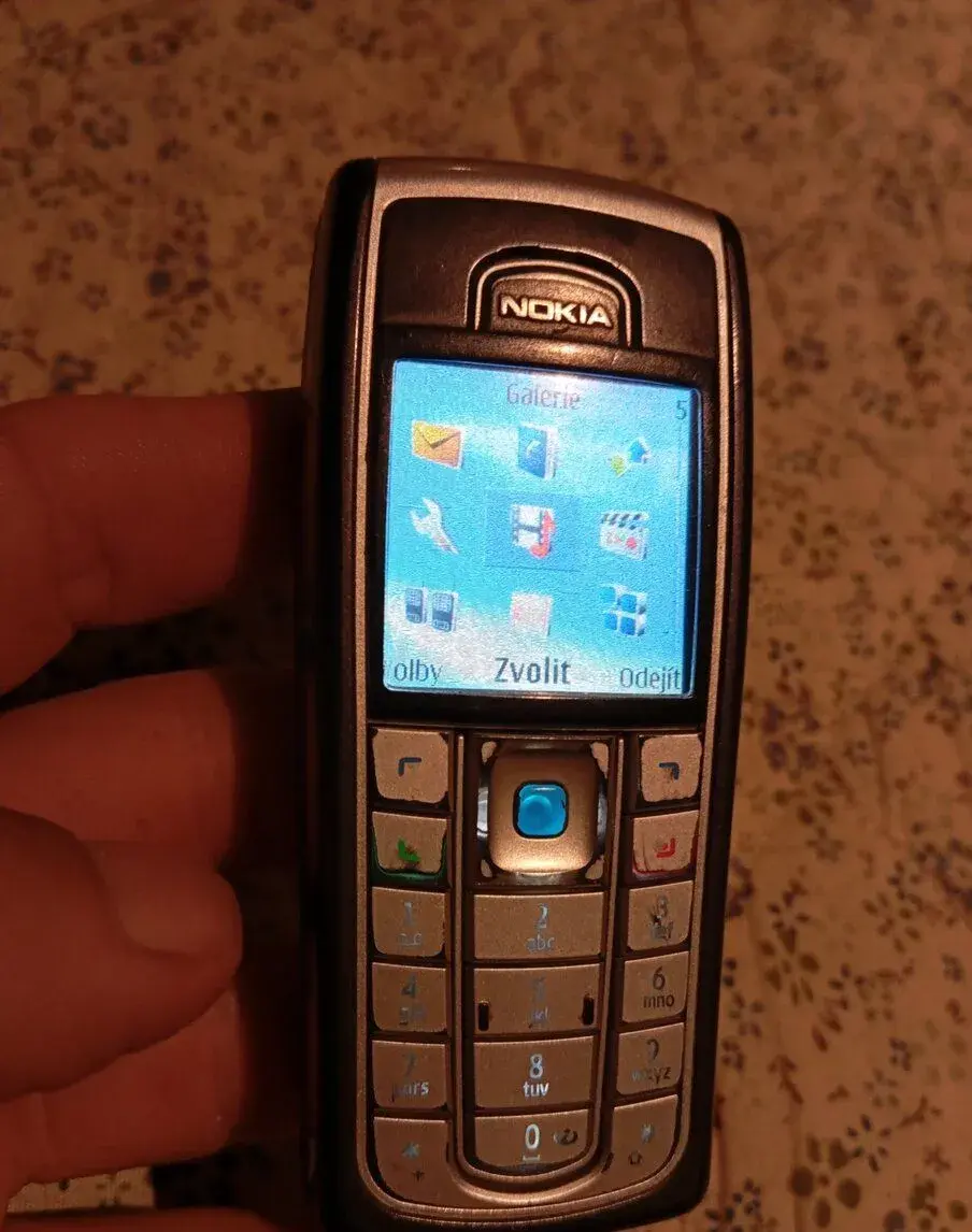 Nokia 6230i – plně funkční, neblokovaná (hezký stav)