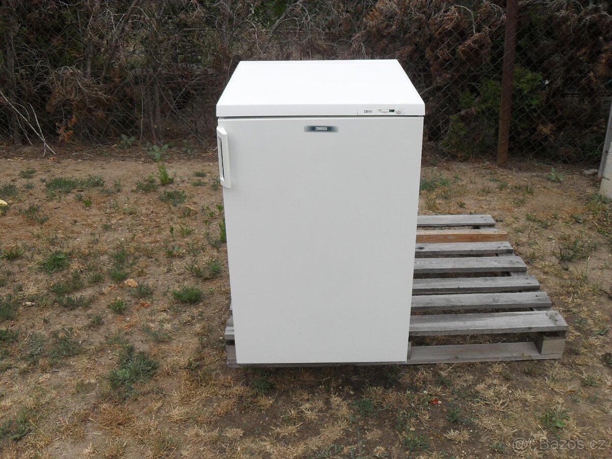 ŠUPLÍKOVÝ MRAZÁK ZANUSSI 125L, VARIABILNÍ PROSTOR, 4x ŠUPLÍK