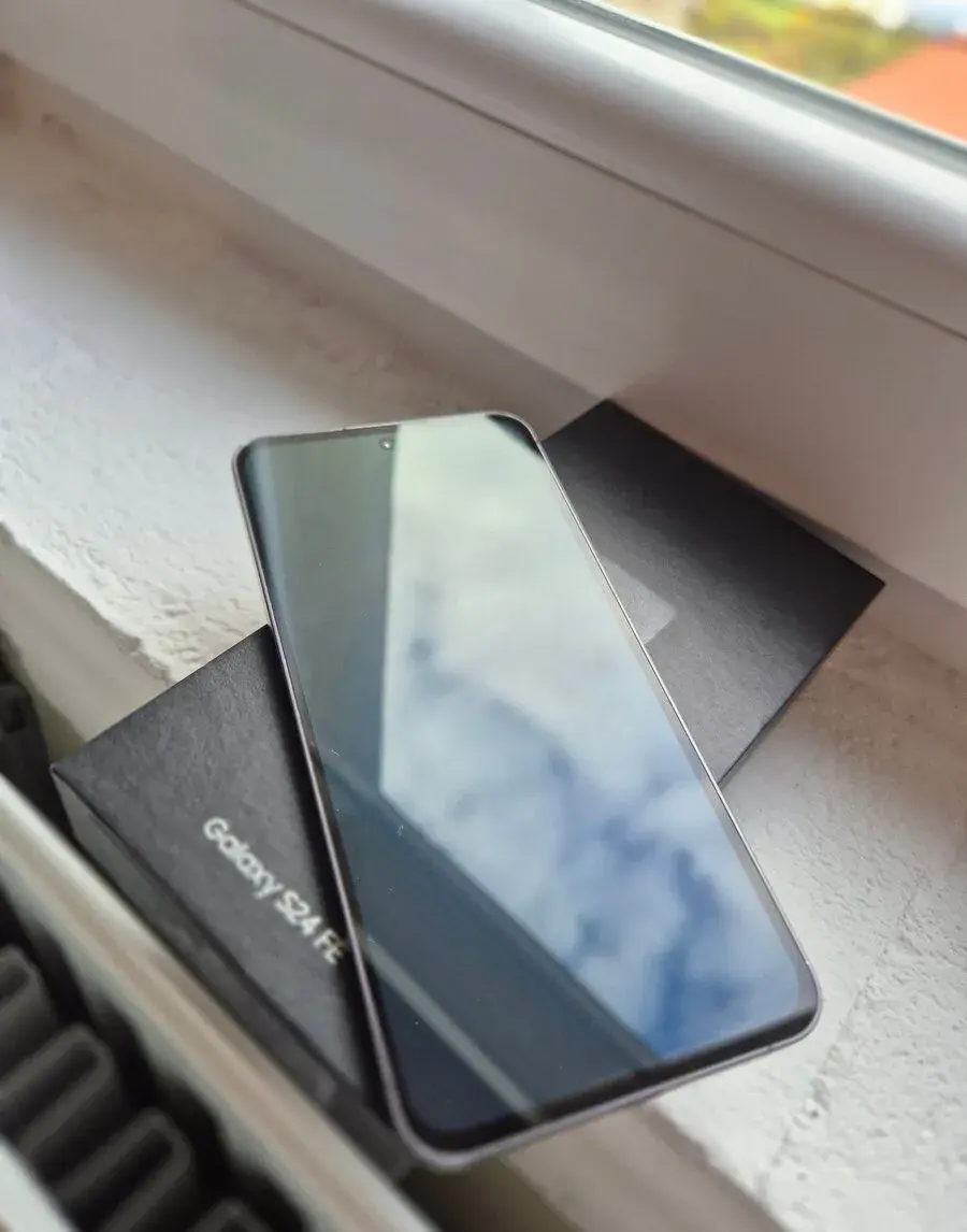 Samsung Galaxy S24 FE