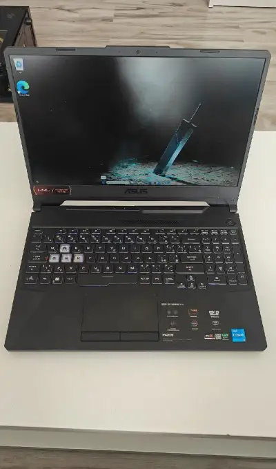 ASUS TUF F15 – i5 / RTX / 16 GB RAM / 512 GB SSD