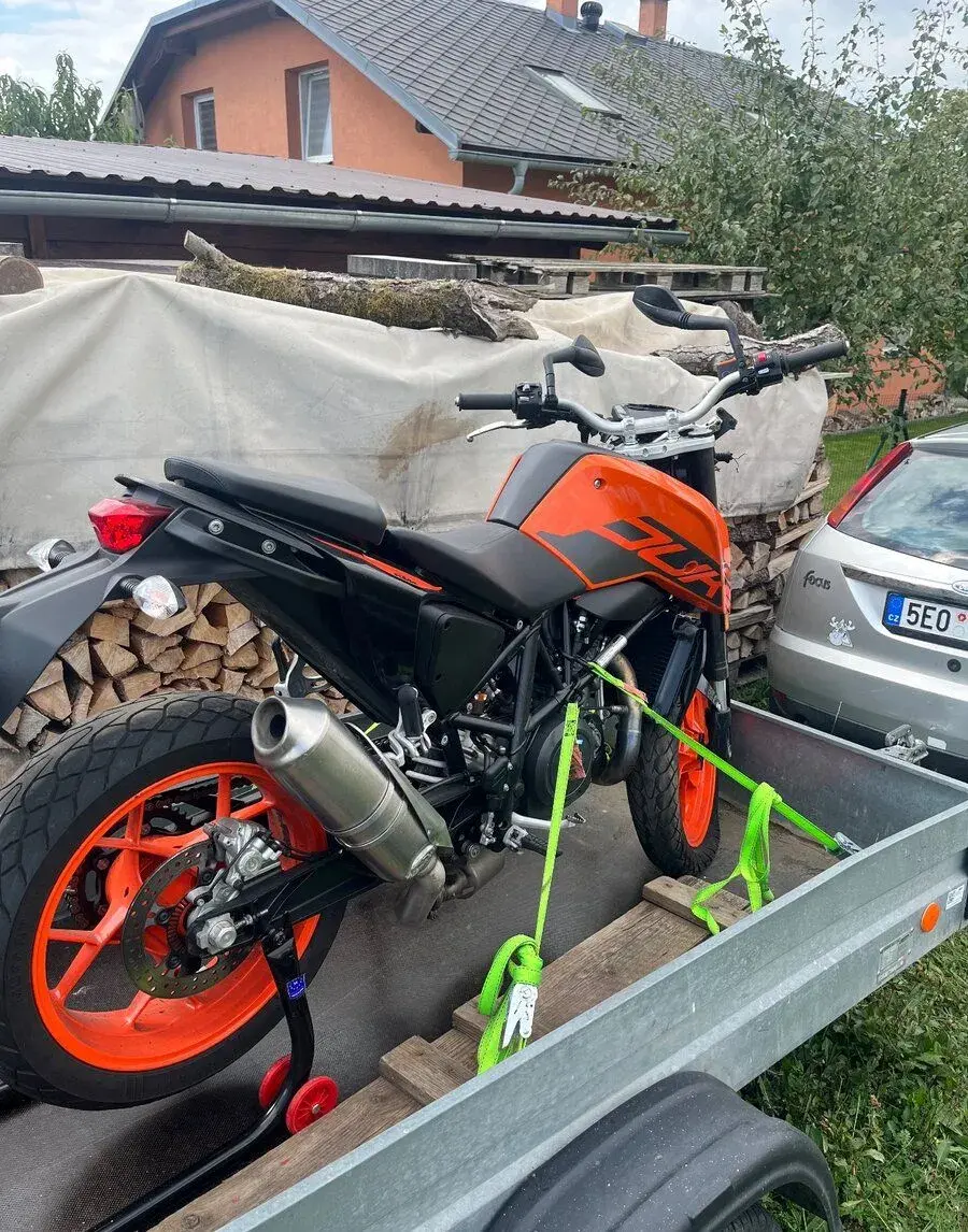KTM 690