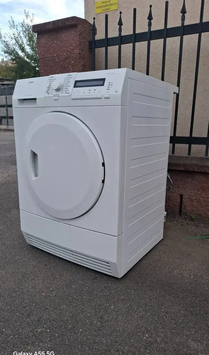 Sušička AEG
