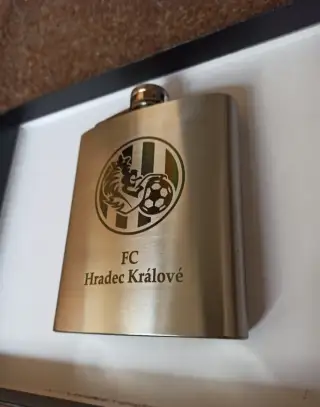 Dárkovou sadu FC Hradec Králové