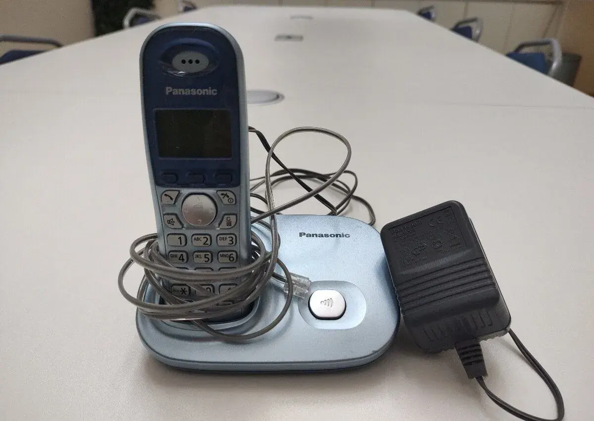Stolní telefon Panasonic KX-TG7301FX